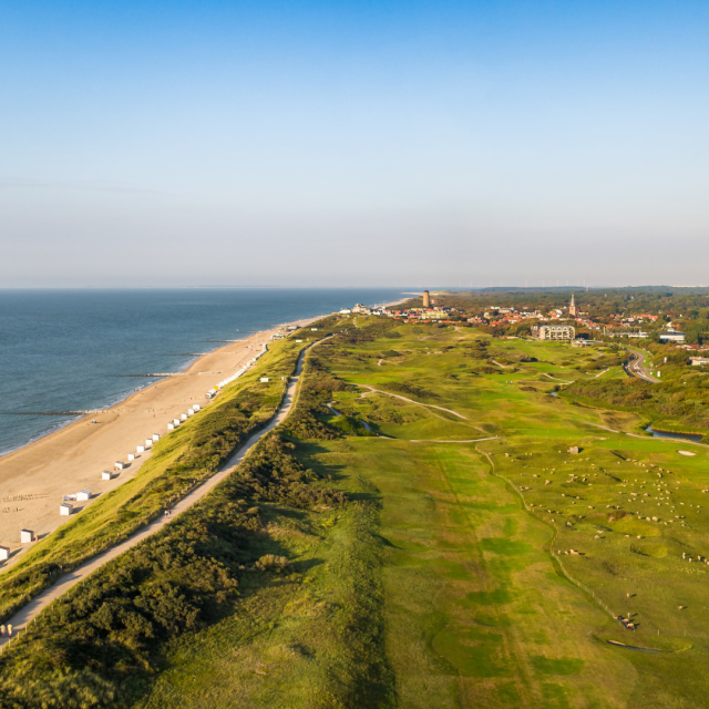 Michelingids: Veere, leuk als je in de buurt bent en Domburg, omrijden waard