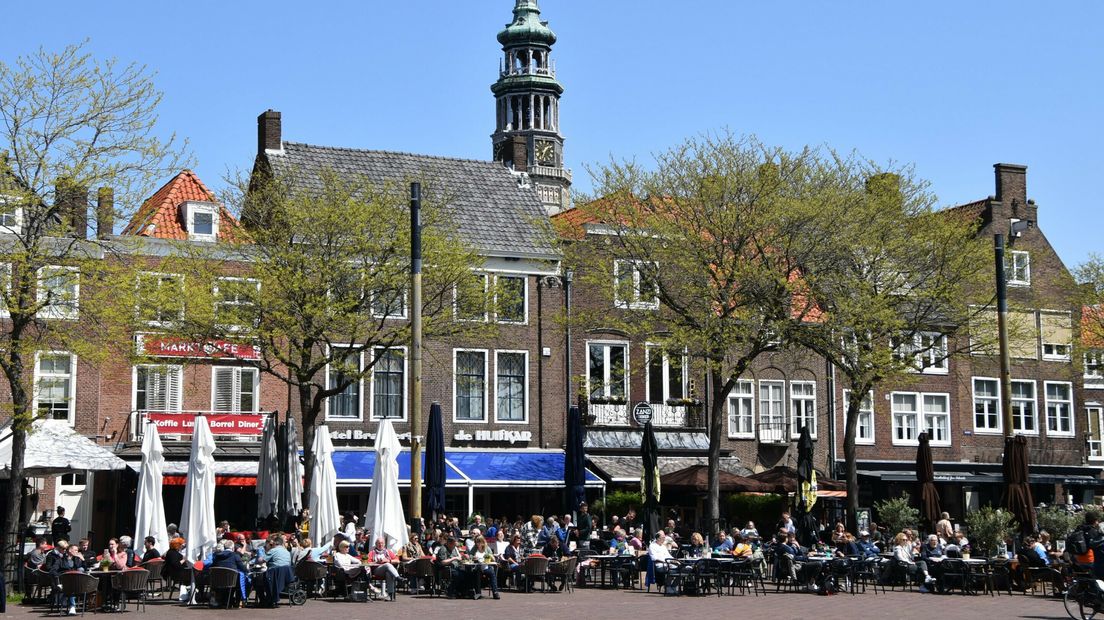 Terrassen Middelburg rommeltje door slechte controle gemeente