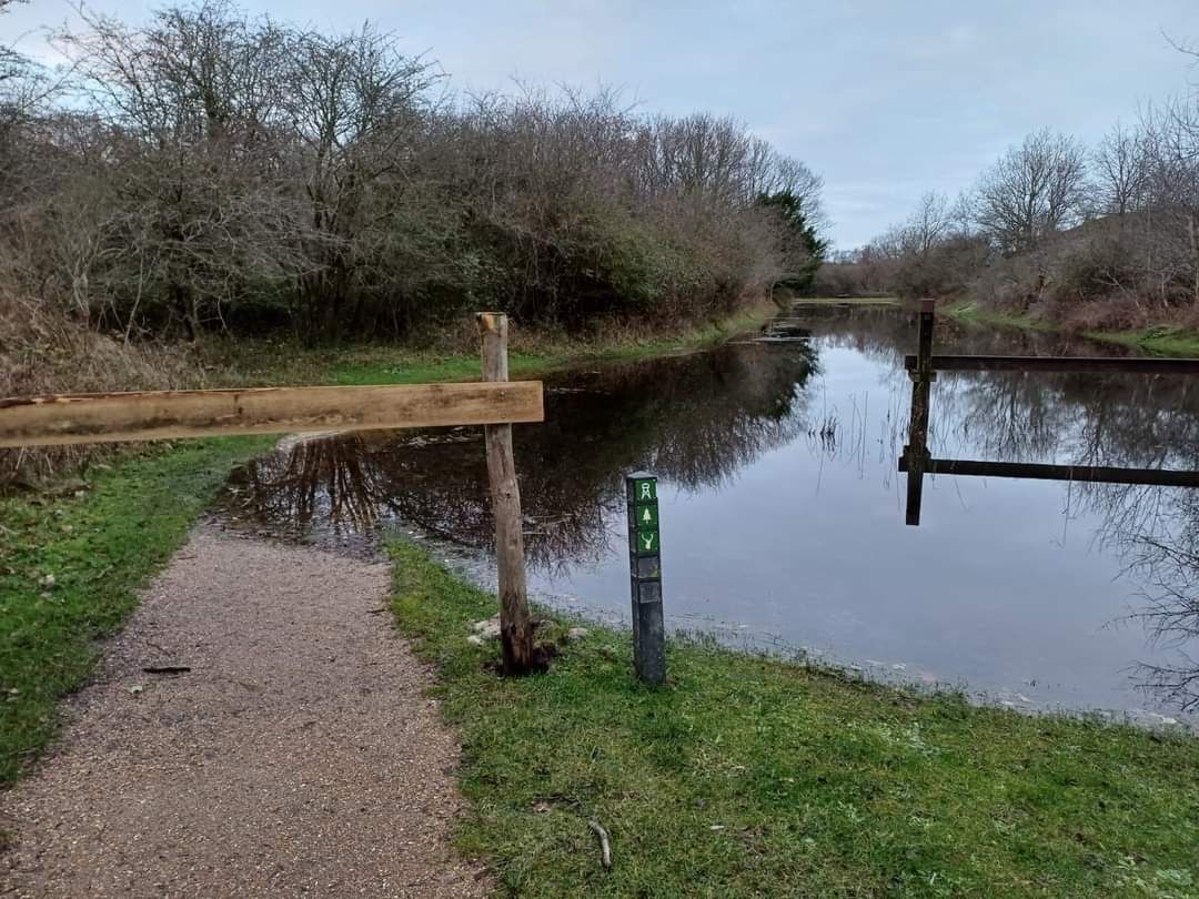 Wandelpaden onder water in Oranjezon; Het wordt uitdagend om een rondje te lopen