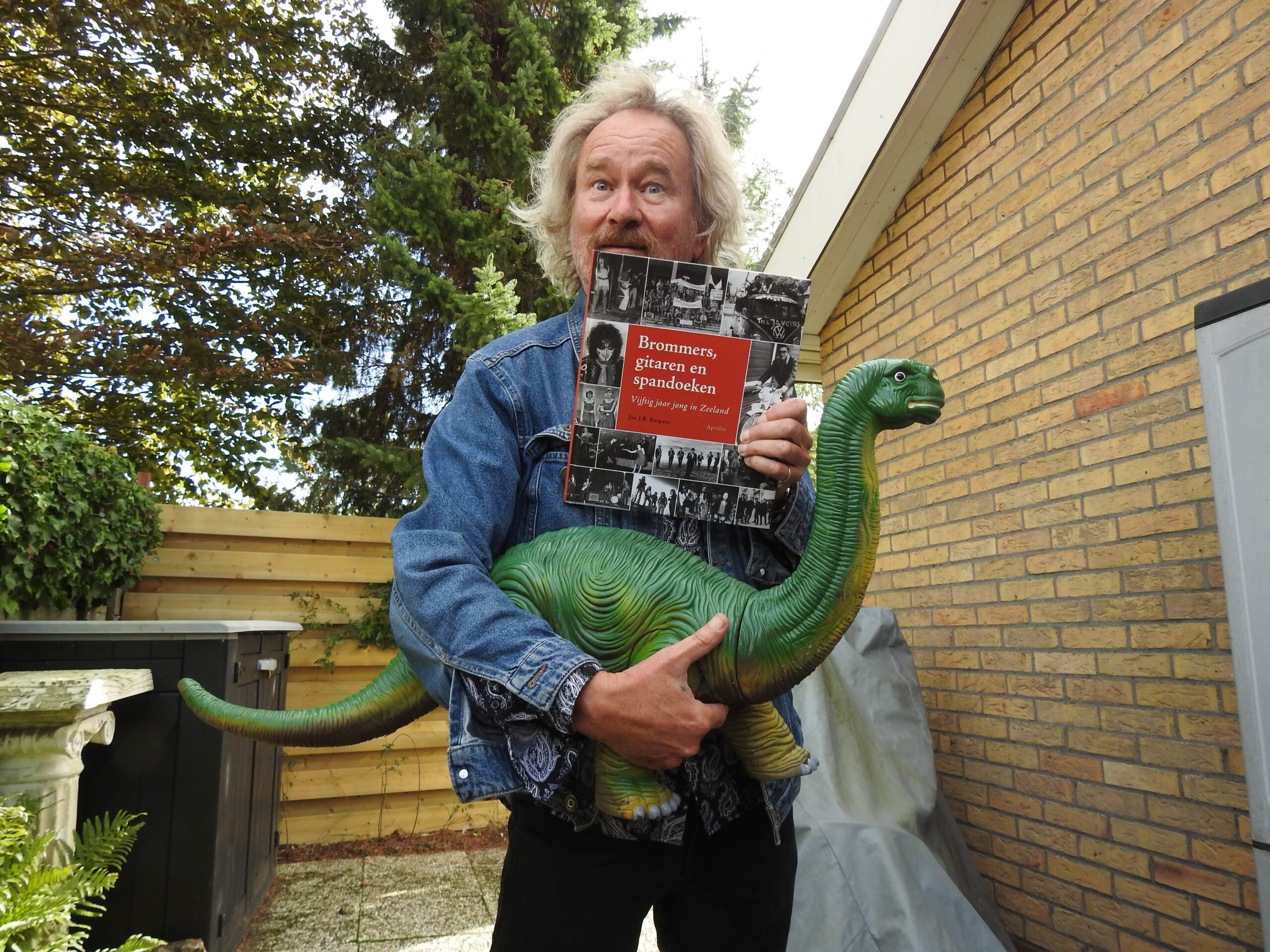 Sinistere wandelingen door Middelburg met Jan J.B. Kuipers