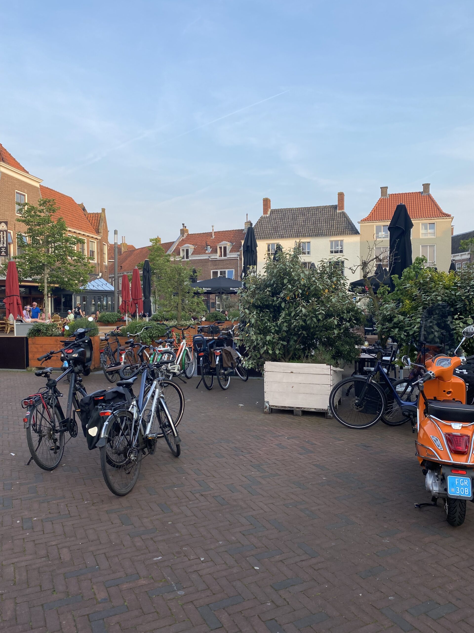 Vragen over terrassen en uitstallingen in binnenstad Middelburg