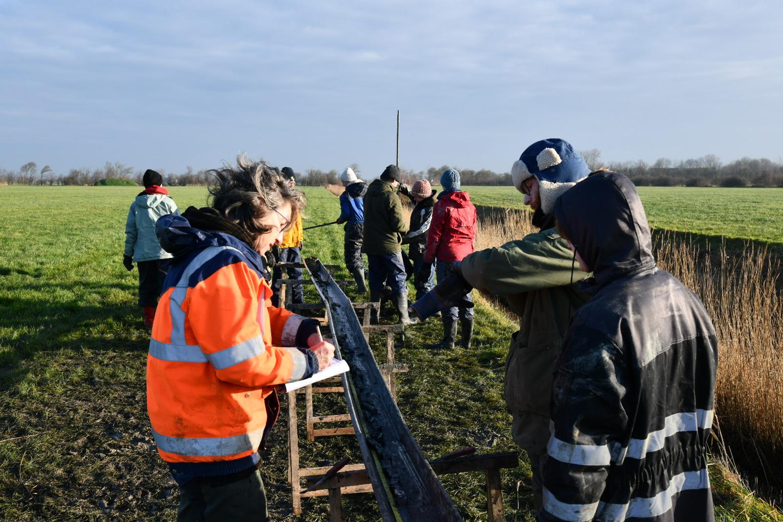Archeologen zoeken opnieuw bij offerput Grijpskerke