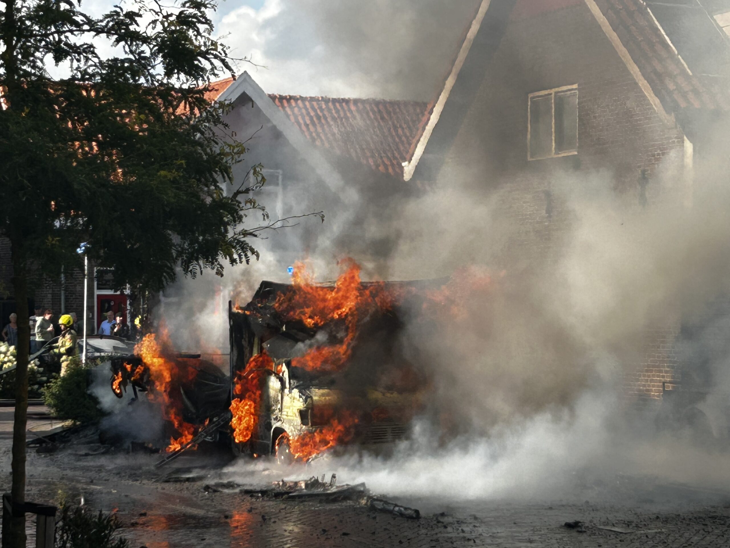 📹 Camper uitgebrand in Vlissingen