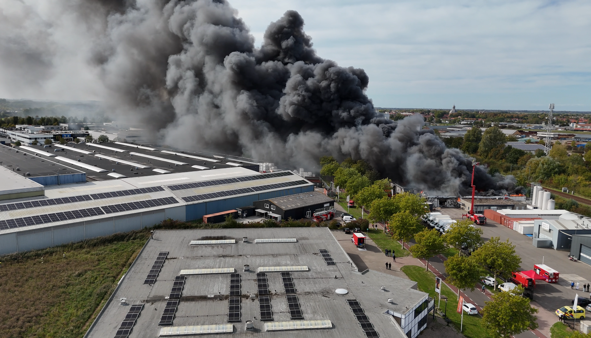 📹 Enorme brand bij Bakker Bliek Middelburg
