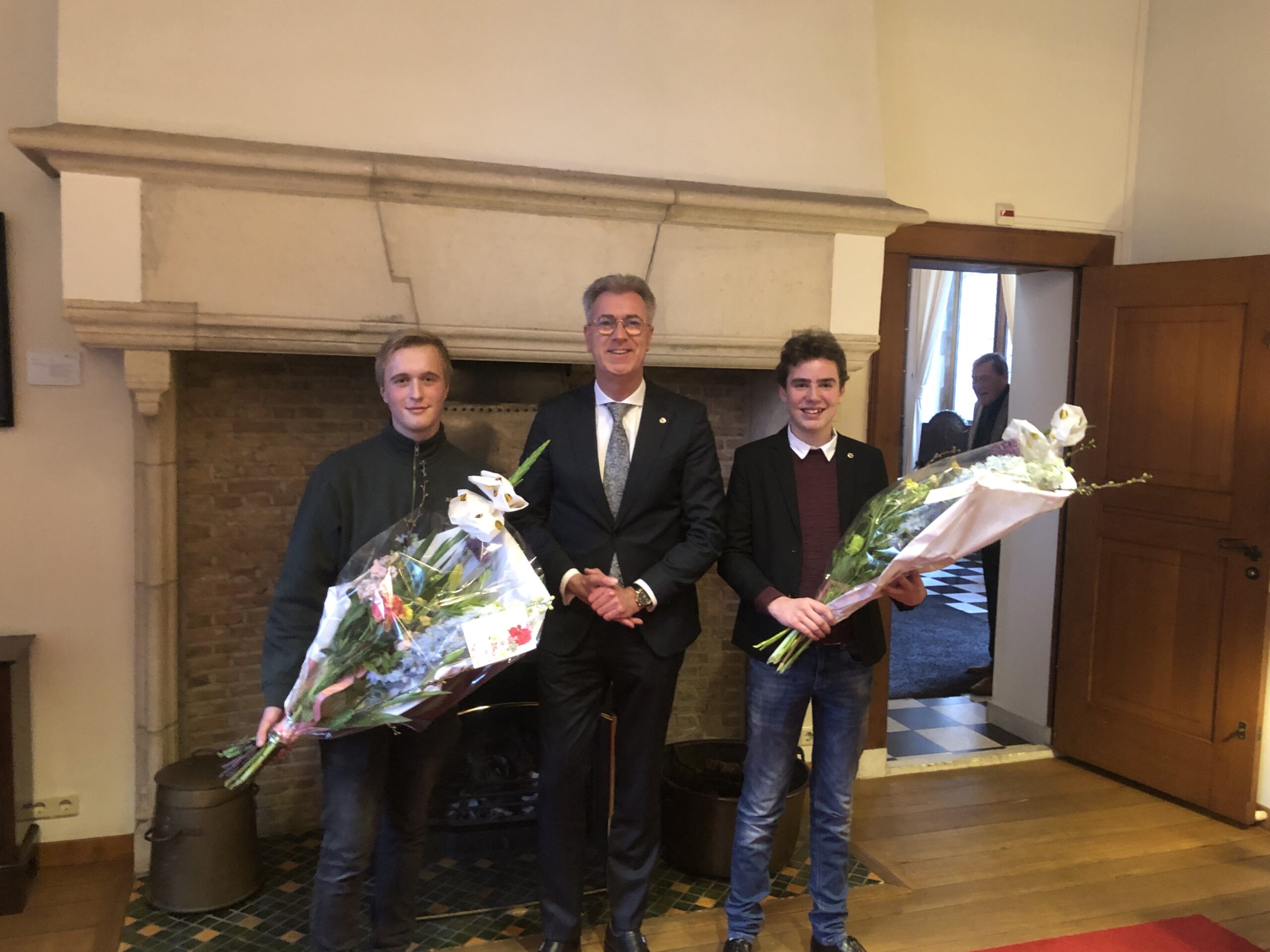 Ontvangers van Zeeuws Compliment op de foto in het Abdijcomplex