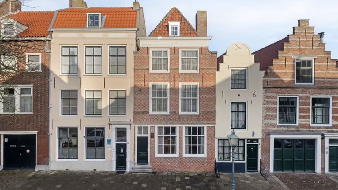 Oude huis Michiel de Ruyter te koop