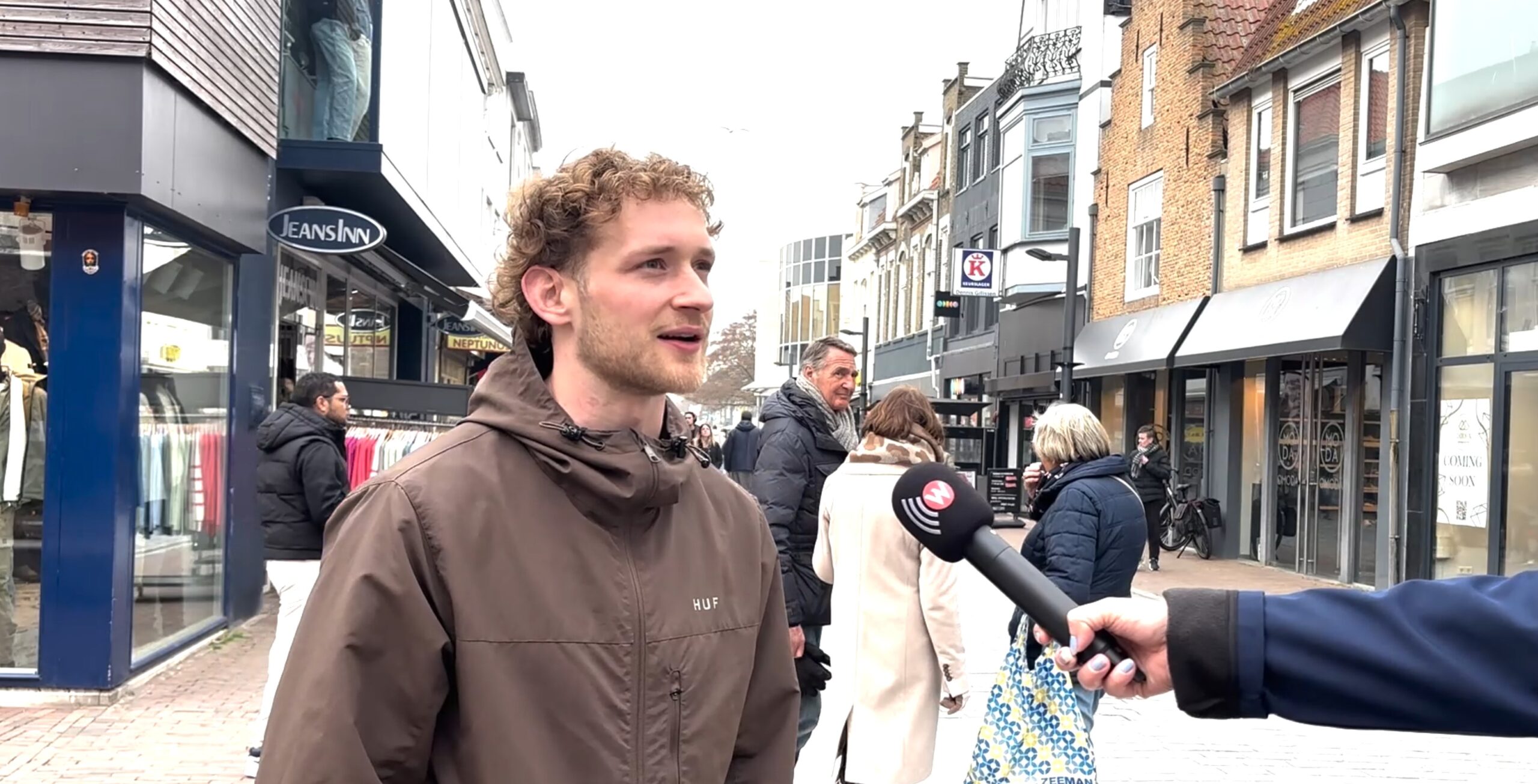 Wat vinden jongeren van de lokale politiek?