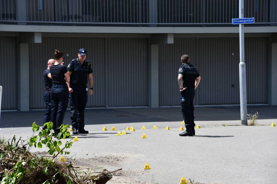 Groot politieonderzoek in Dauwendaele, zwaargewonde man aangetroffen
