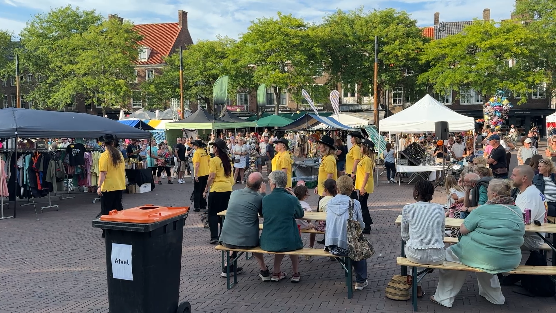 Kleurrijke zomermarkt in Middelburg