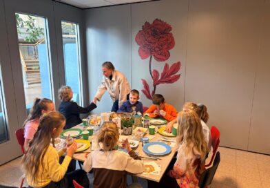 Leerlingen uit Biggekerke ontbijten met burgemeester